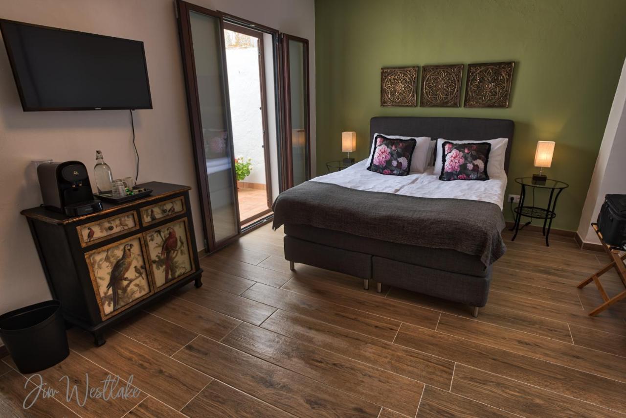 Olive Tree Bed And Breakfast Olvera Exterior photo